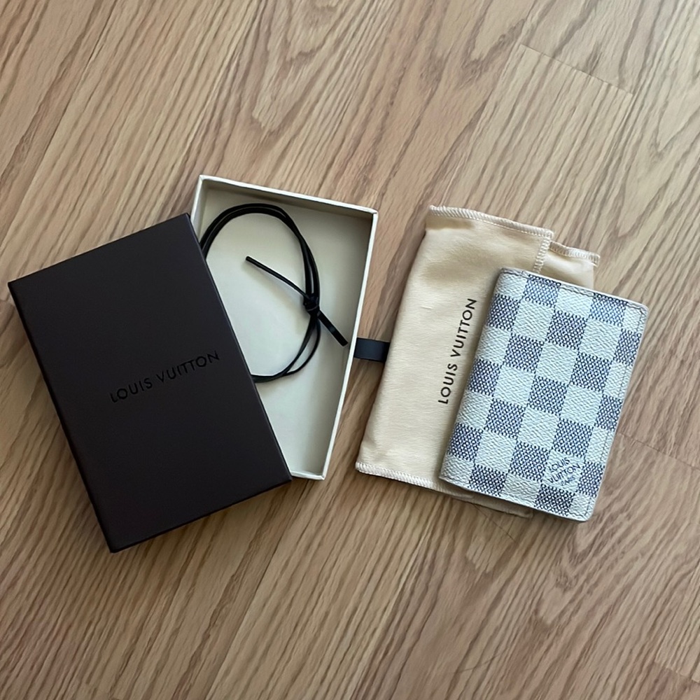 Authentic Louis Vuitton pocket organizer